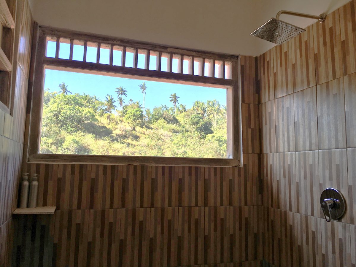 namastebungalows:room-bathroom-interior